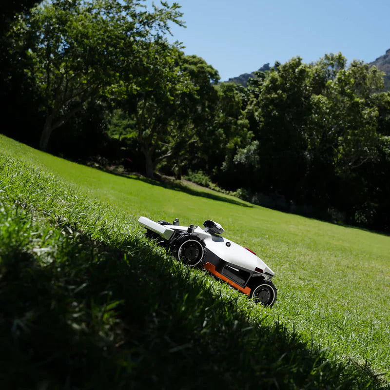 Robot cortacésped LUBA 2 AWD 5000X