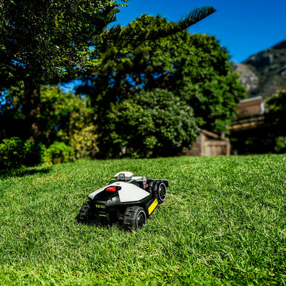 Robot cortacésped LUBA mini AWD 800